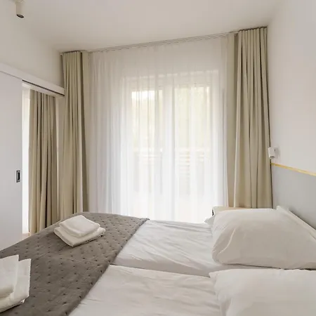 Apartamenty Aleja Poludniowa 12 Surfingbird Dźwirzyno Exterior foto